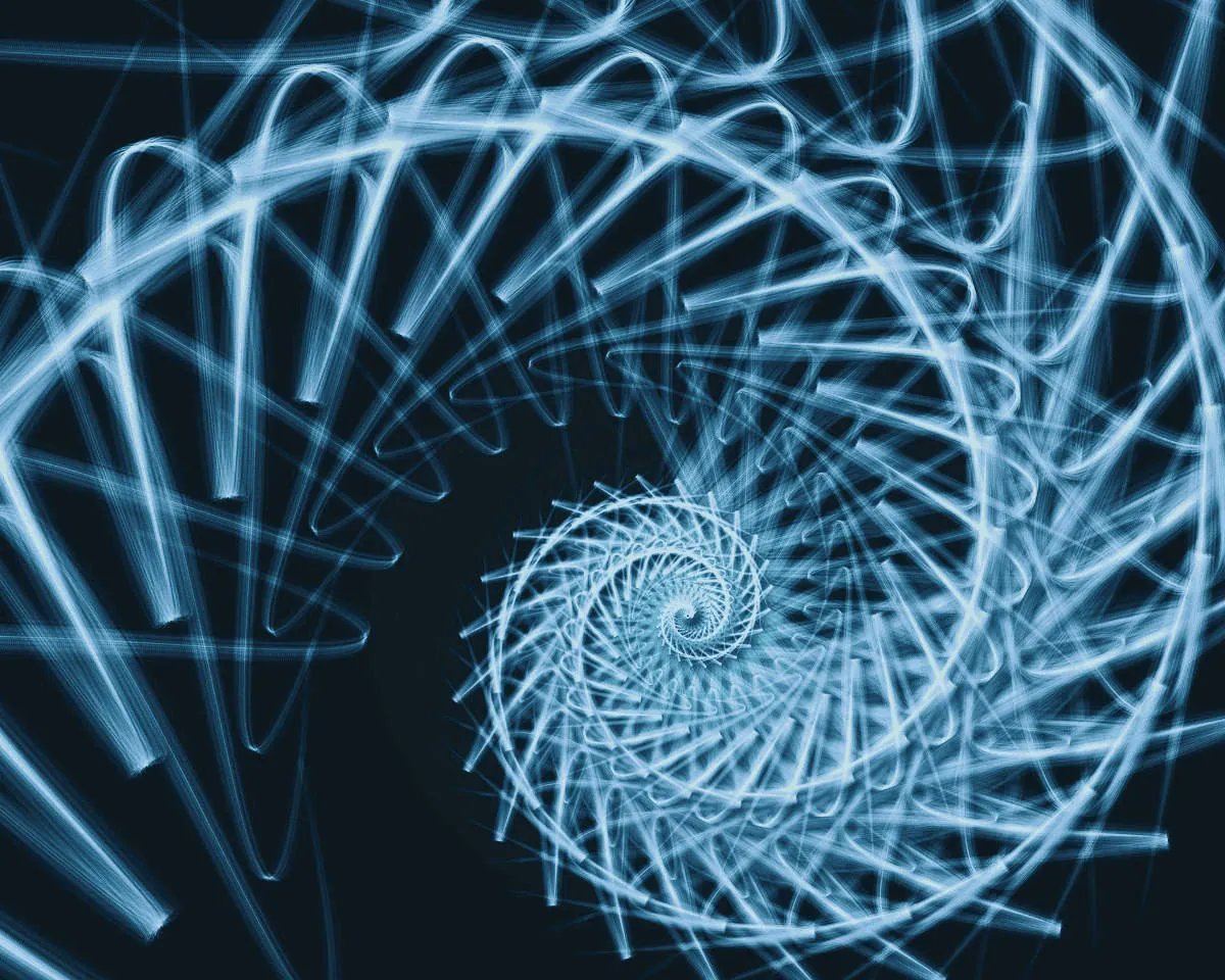 Blaue Neonspiral die sich zum Fluchtpunkt hin verjüngt